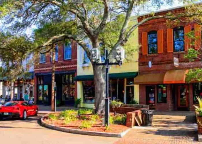 Beautiful Farmhouse In Fernandina Beach